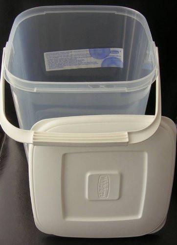 Bucket With Lid For Storing Leeches